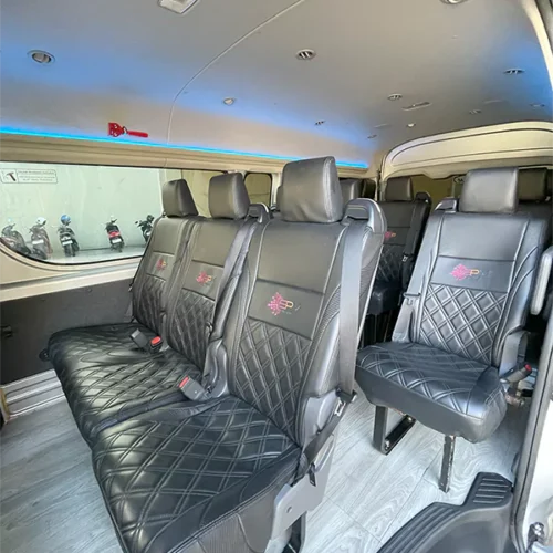 hiace-premio-14-seat-7-68b7e8c9708ce
