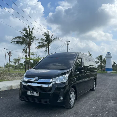 hiace-premio-luxury-10-seat-3-68b7e91c49606