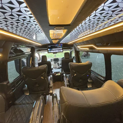 hiace-premio-luxury-10-seat-7-68b7e921f1f90